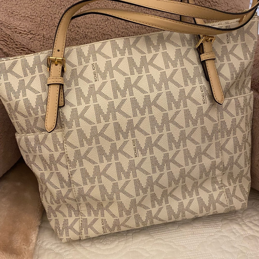 Michael Kors Tote